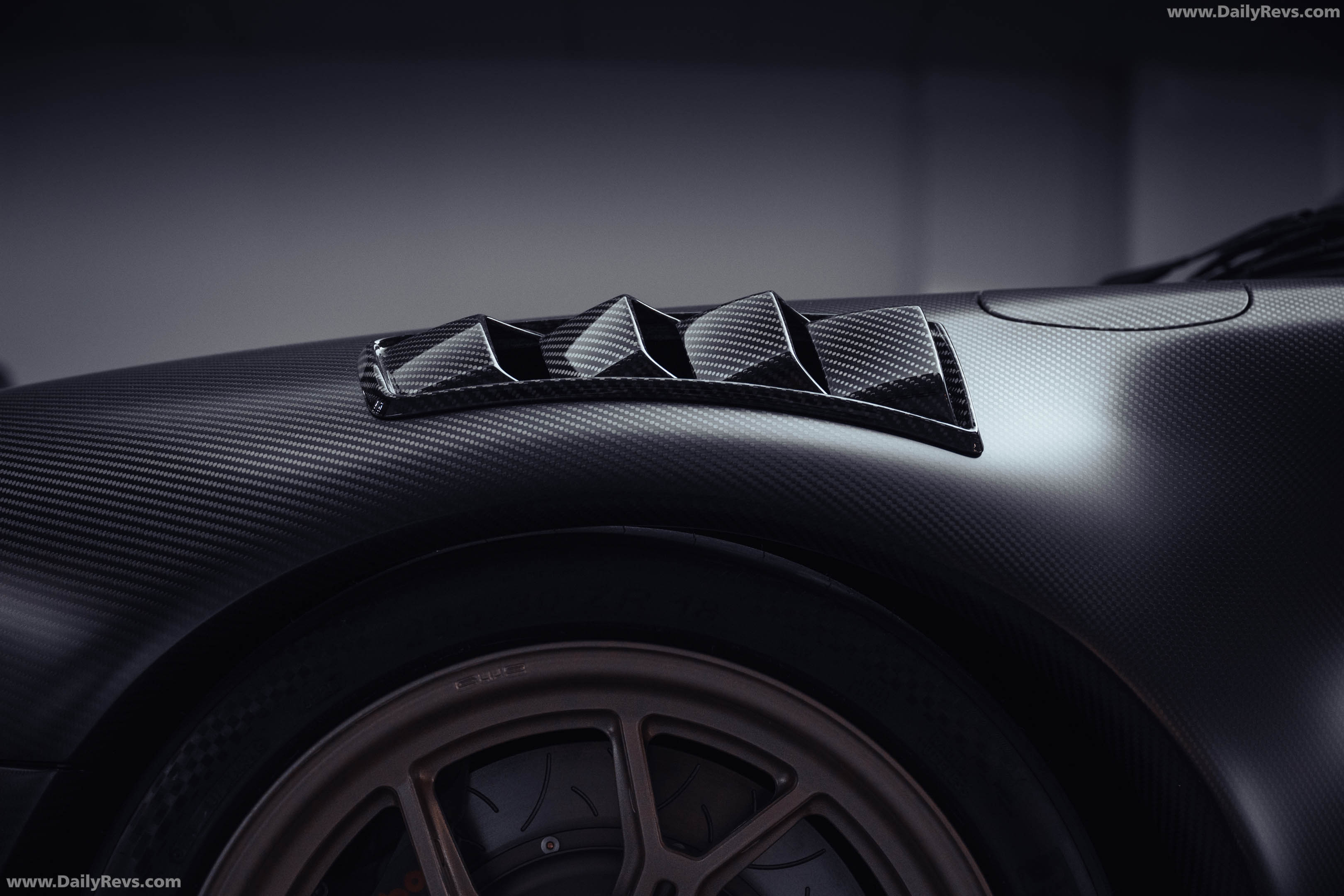 2027 Gunther Werks GXR-Evo Exterior
